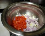 A picture of step 1 of Mix fruit and veg salad.
