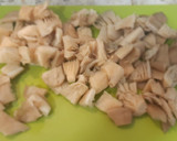 Foto del paso 6 de la receta: Estofado de venado con setas sobre puré de patatas