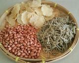 Foto langkah ke 1 dari resep Sambalado teri kacang emping.