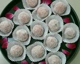 A picture of step 5 of Rose coconut laddu.