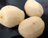 A picture of step 1 of Hash browns fritters.