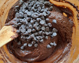 Foto del paso 4 de la receta: Brownies de triple chocolate