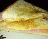 A picture of step 4 of Cheese, ham sandwich.