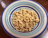 Foto del paso 2 de la receta: Snack de maní saborizado en freidora sin aceite