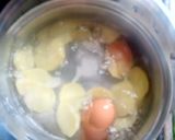 Foto del paso 1 de la receta: Ensalada de papa con tomate y huevo