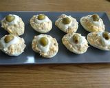 Foto del paso 7 de la receta: Huevos rellenos (abuela Mari)