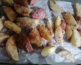 Foto del paso 3 de la receta: Filete al perejil con papas rústicas