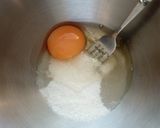 Foto langkah ke 1 dari resep No Oven Lime Cake (Bolu Panci Rasa Jeruk Nipis).