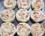 Foto del paso 8 de la receta: 🍕🥓 Pizza rolls 🍥 de panceta y muzzarella 🥓🍕 con salsa picante