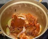 Foto langkah ke 1 dari resep Kimchi jiggae.