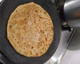 A picture of step 5 of Sattu paratha.