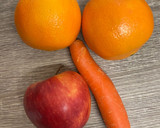 Foto del paso 1 de la receta: Licuado de zanahoria, manzana y naranja