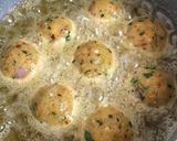 A picture of step 4 of Chicken Malai Kofta with White Gravy.