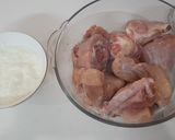 A picture of step 1 of Chicken steam fry.