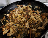 Foto del paso 4 de la receta: Níscalos con "carne" de soja