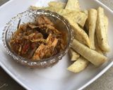 A picture of step 1 of Fried yam & shredded chicken soup🍽.