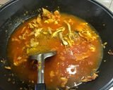 A picture of step 7 of Ohn No Khauk Swe / Burmese Laksa.