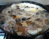 Foto del paso 8 de la receta: Caldero de merluza con almejas y gambones