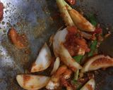Foto langkah ke 5 dari resep Cumi Saus Padang ala Chef Devina.