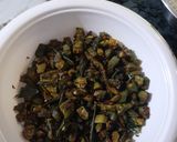 A picture of step 2 of Crispy bhindi fry with paratha.