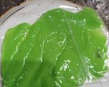 Foto langkah ke 4 dari resep Es Pisang Ijo Khas Makassar.