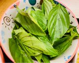 Hình bước làm 2 của món Crostini - bánh mì nướng cà chua phô mai kiểu Ý siêu dễ!