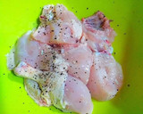 Foto del paso 1 de la receta: Pollo a la jardinera con tronchos de brócoli, en salsa de curry