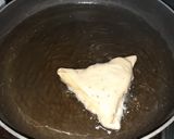 A picture of step 7 of Paneer cheesy parcel.