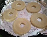 A picture of step 3 of Baked doughnut.