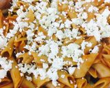 صورة لخطوة 5 من وصفة معكرونة بصوص طماطم والخضار مشوية 😍😋