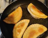 Foto del paso 3 de la receta: Masa de empanadas frita