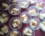 Foto langkah ke 5 dari resep Setup Roti Tawar Cup Simple✓.