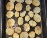 صورة لخطوة 1 من وصفة شرايح البطاطس والدجاج🥔