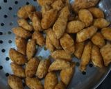 Foto langkah ke 4 dari resep Biji Ketapang Khas Betawi Tanpa Telur Tanpa Sangrai.