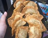 Foto langkah ke 5 dari resep Pangsit Goreng Rebus Sapi Tulang Rangu Mama3KIA.