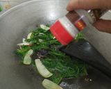 Foto langkah ke 5 dari resep Tumis Kale Curly.