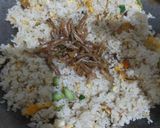Foto langkah ke 7 dari resep 1051. Nasi Goreng Ikan Asin Teri Pete.