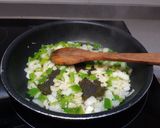 Foto del paso 2 de la receta: Arroz con calabaza y huevo a la plancha (Instant Pot)