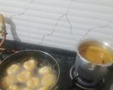 A picture of step 1 of Rice mendu Vada.
