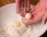 Raffaello golyó recept fázis 5 fotója