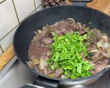 Hühnerleber mit Zwiebeln Rezeptschritt 4 Foto