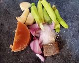 Foto langkah ke 3 dari resep Kuluban daun petai cina muda bumbu rujak.