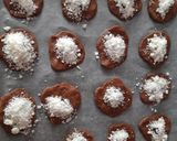 Kókuszos csokis keksz recept fázis 4 fotója