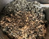 A picture of step 4 of Black sesame paste rice krispies.
