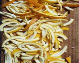 Foto del paso 1 de la receta: Naranjas confitadas con chocolate 🍊🍫