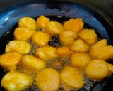 A picture of step 2 of Moong Dal Vada.