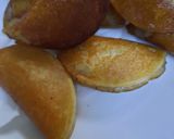 A picture of step 21 of Stuffed fried sweet pancake (Qatayef).