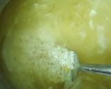 A picture of step 3 of Chicken flavored simple rice.