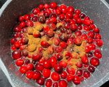 A picture of step 2 of Cranberry Sauce.
