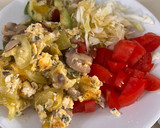 Foto del paso 1 de la receta: ZAPALLITOS con champiñones, Almendras y ensalada (rápido y fácil)